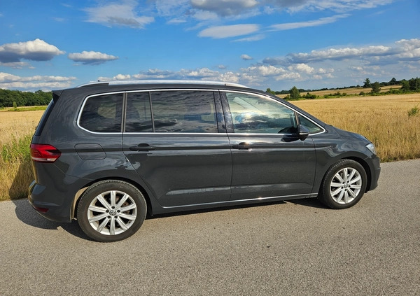 Volkswagen Touran cena 60499 przebieg: 285000, rok produkcji 2016 z Łódź małe 529